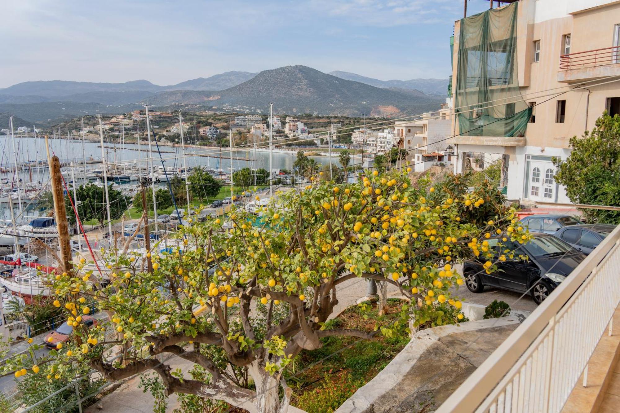 Jelena Apartments By The Sea Agios Nikolaos  Exterior photo