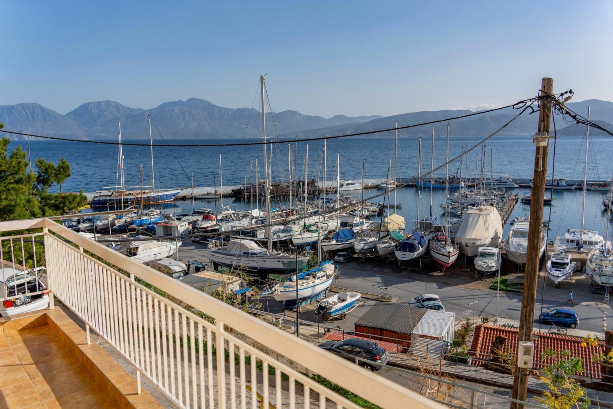 Jelena Apartments By The Sea Agios Nikolaos  Exterior photo