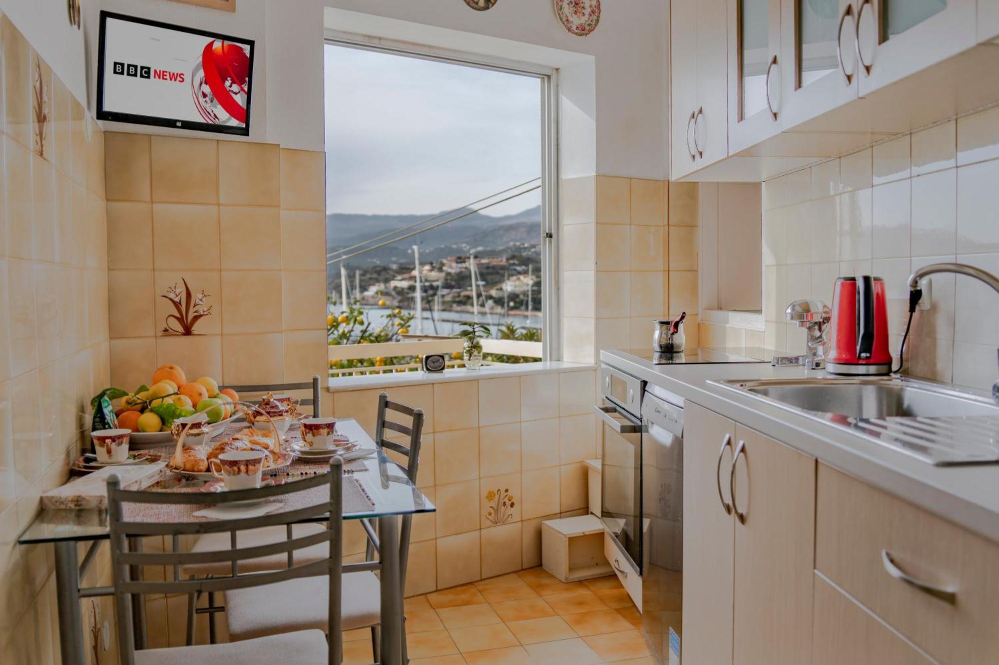 Jelena Apartments By The Sea Agios Nikolaos  Exterior photo